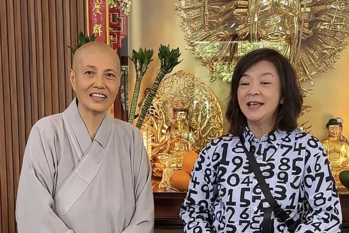 66岁陈玉莲罕见现身，与米雪劳动节到禅院吃斋，65岁出家女星接待