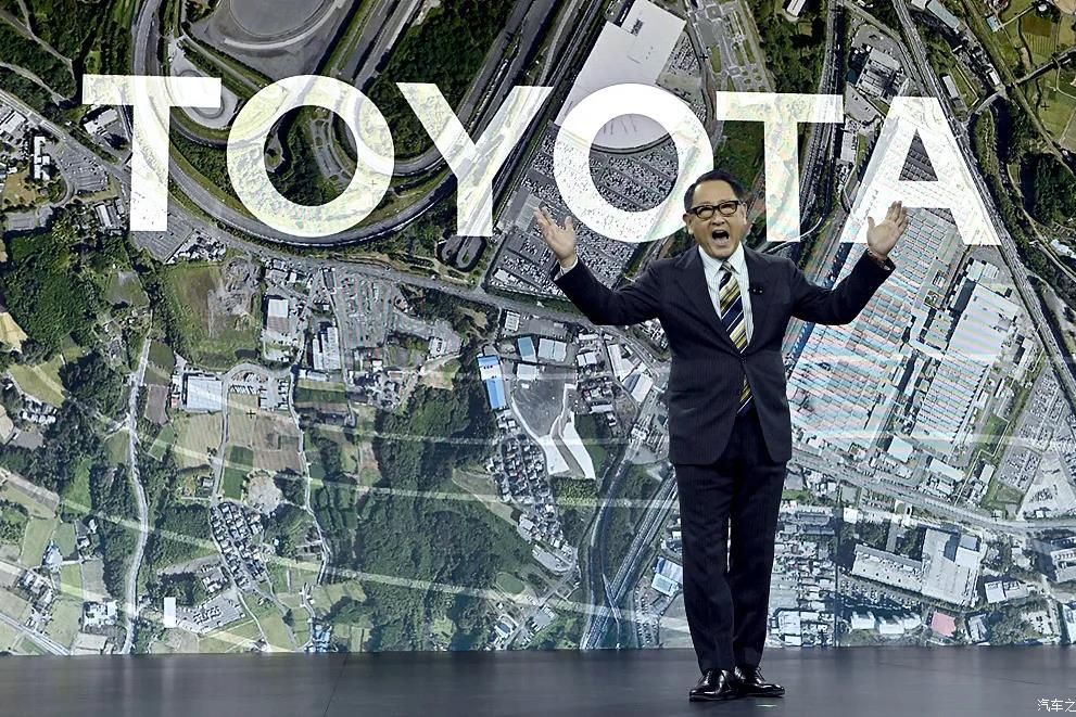 丰田章男在泰国再次公开质疑全面电动化