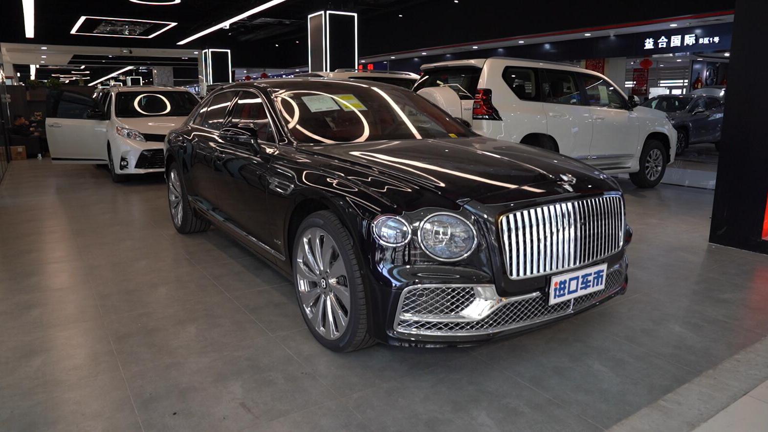 裸车价405W，21款宾利飞驰W12实拍解析