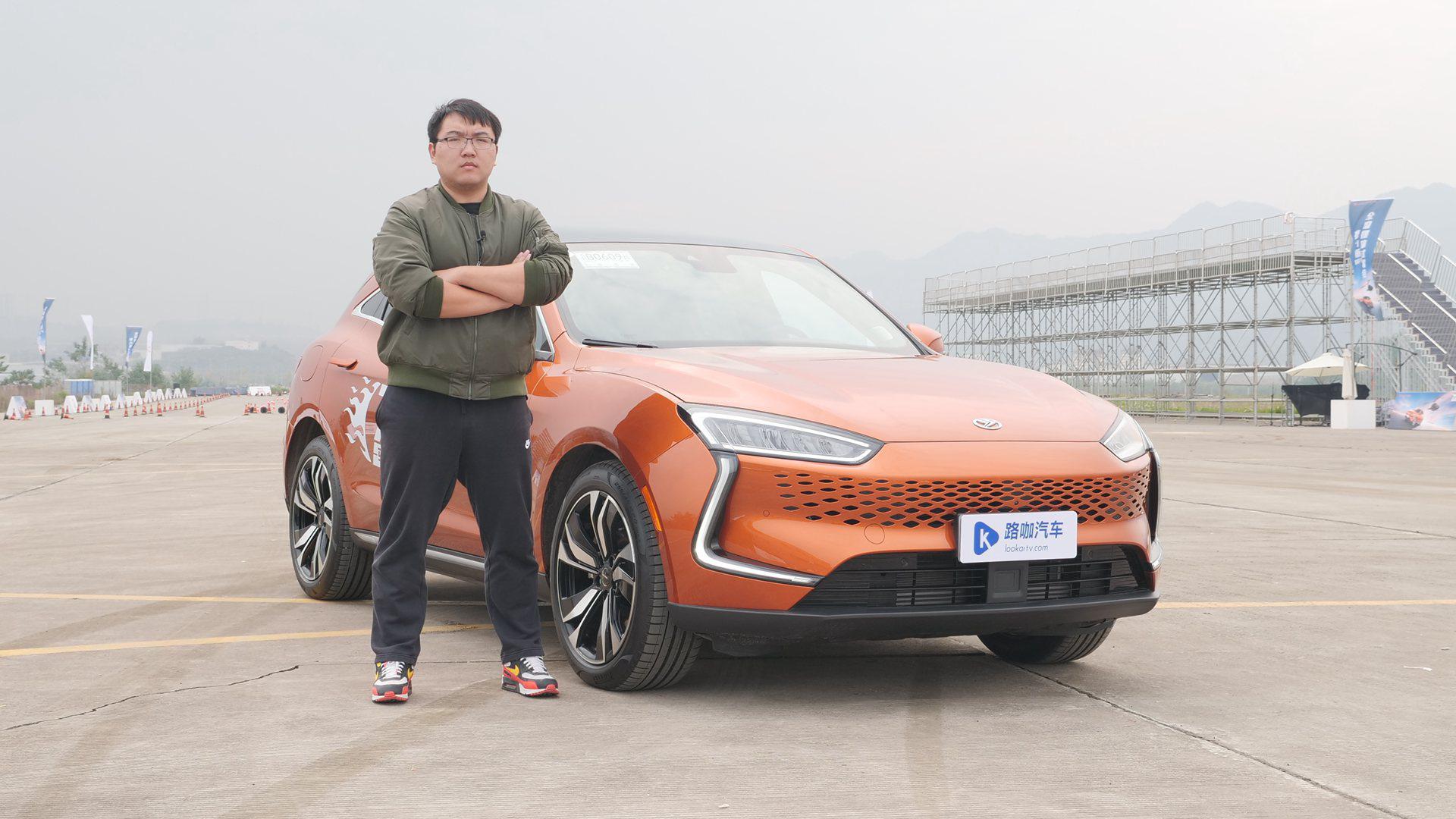 高性能不止于快 试驾赛力斯SF5