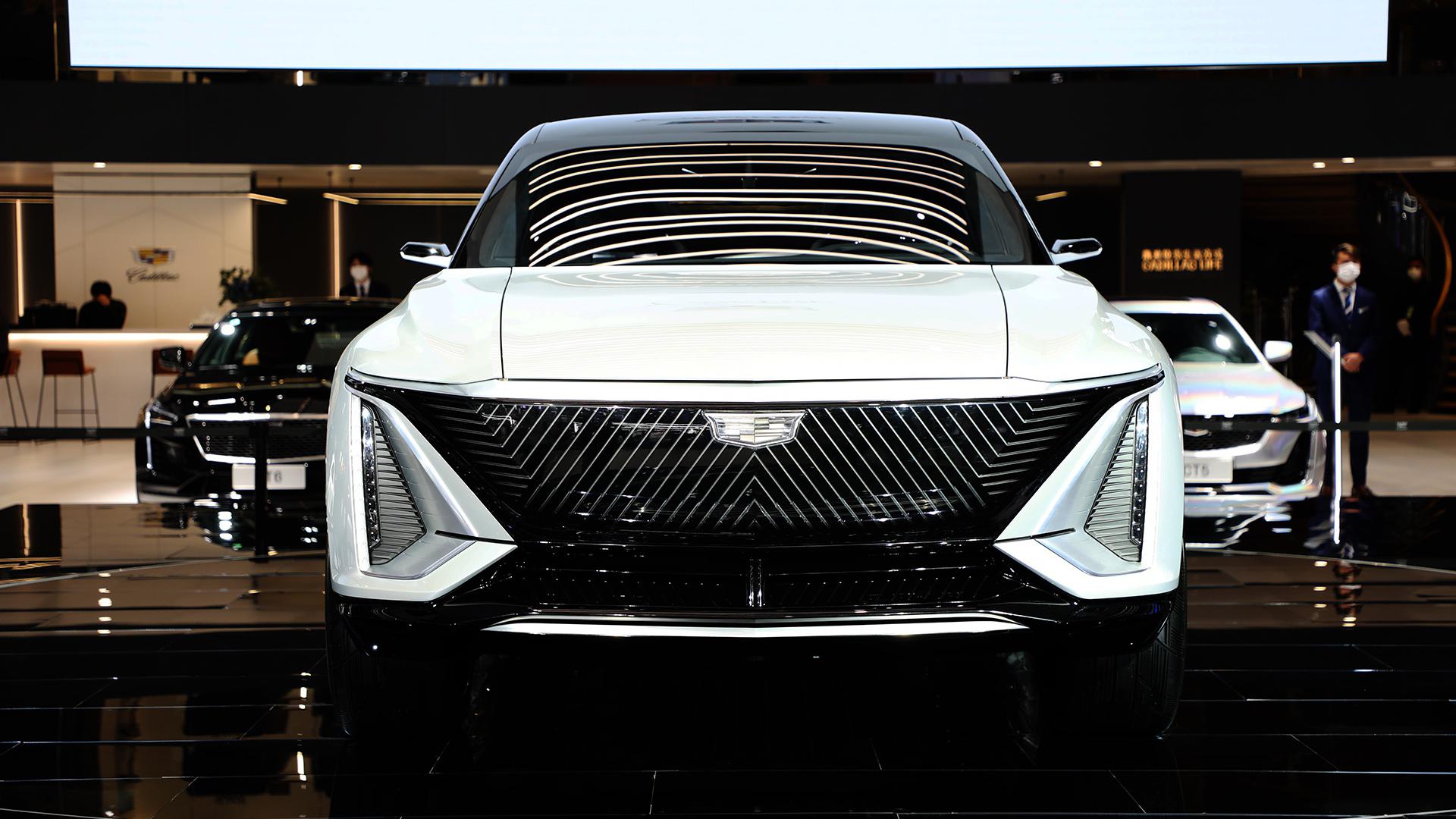 昂科威Plus首发/凯迪拉克纯电概念车亮相，揭秘上海车展通用展台