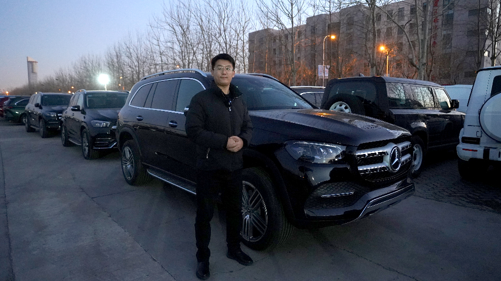 百万级全能座驾，墨版奔驰GLS450现场拆箱