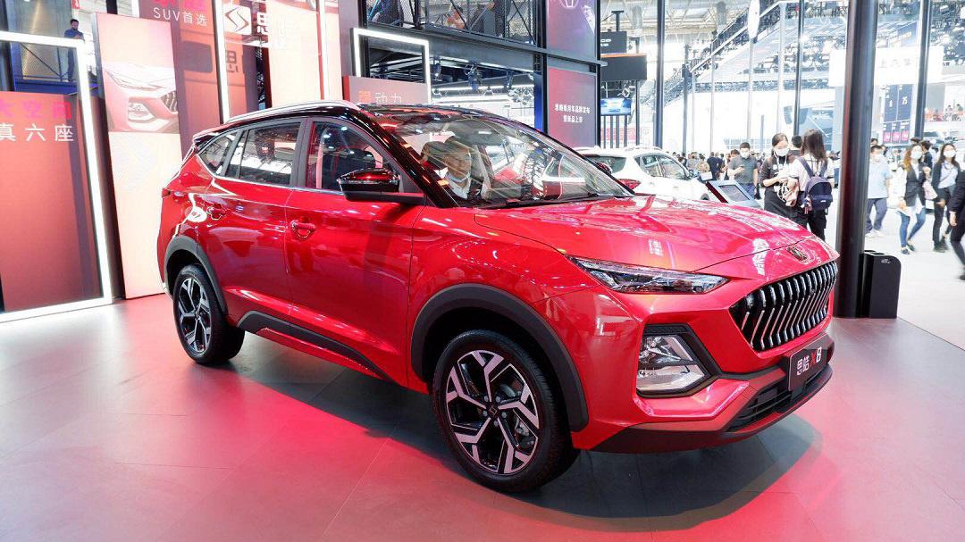 2020北京车展丨分体大灯 熏黑车顶 江淮思皓X8上市售8.38万元起