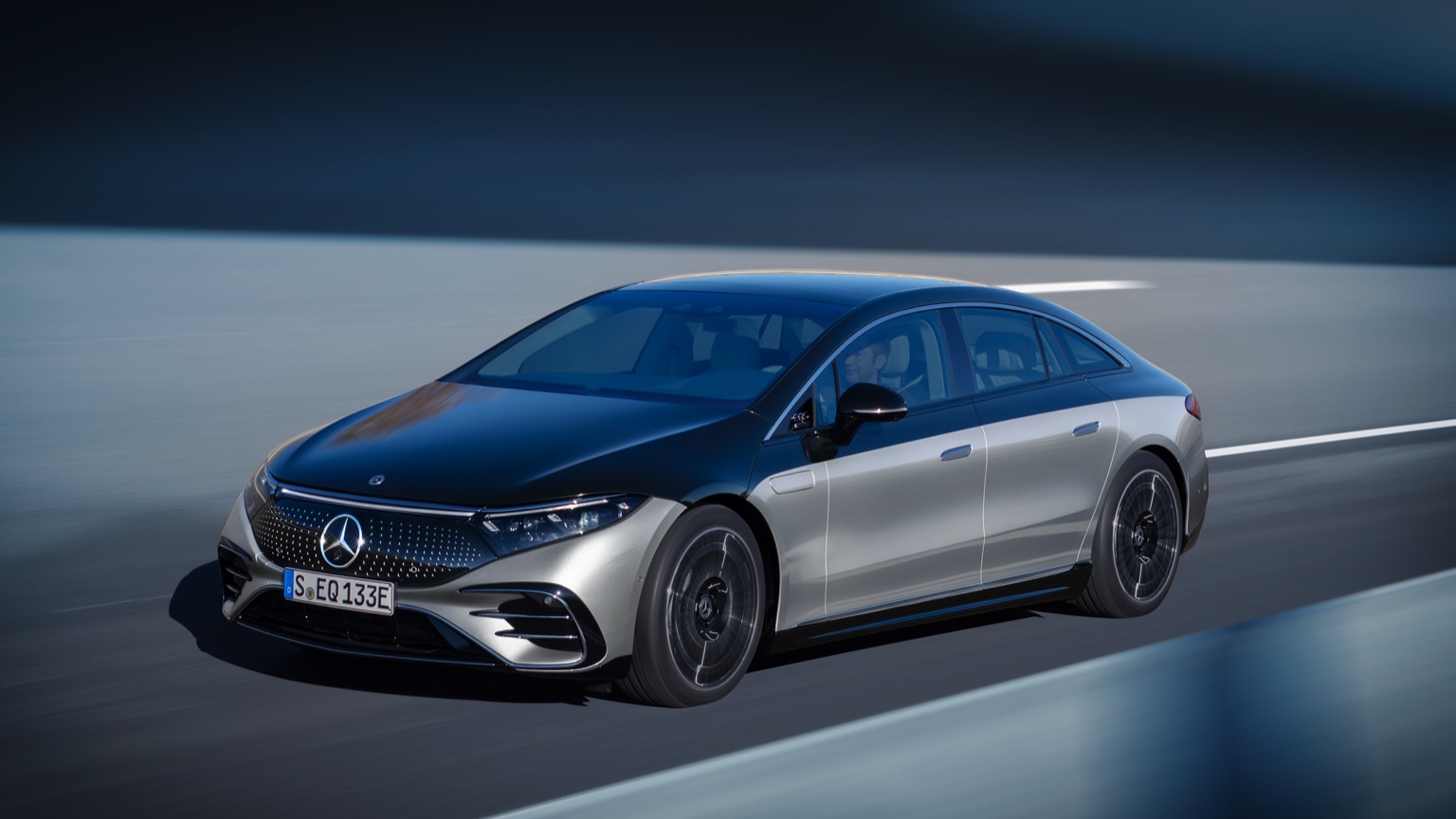 未来豪华主义 2022款 奔驰ESQ 580