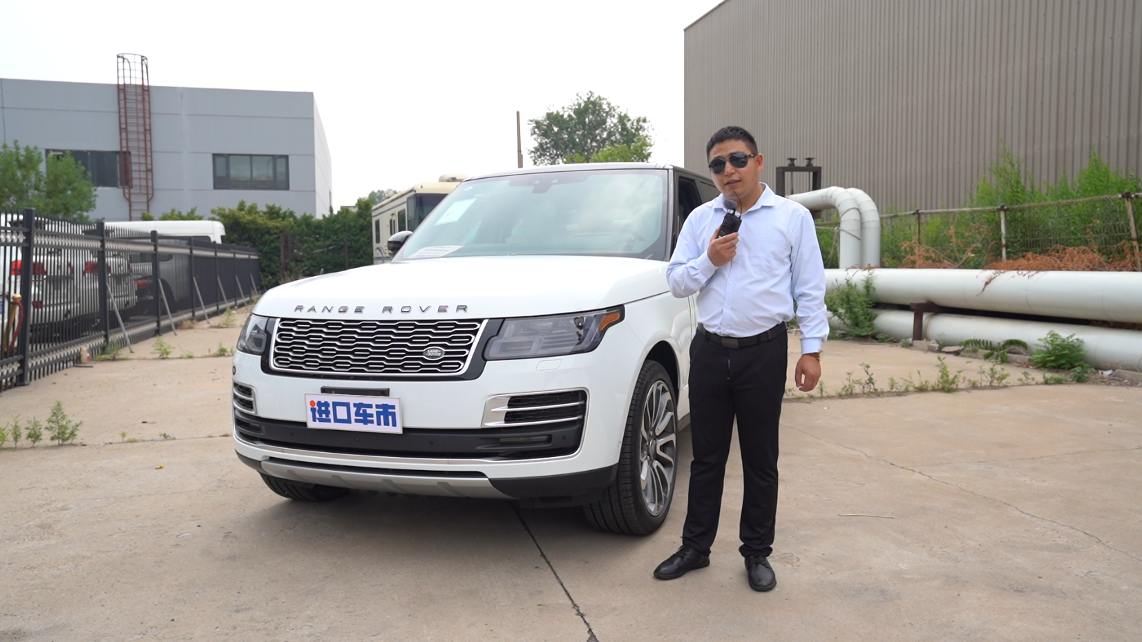 19款揽胜SV创世加长 全尺寸SUV舒适豪华 科技感强