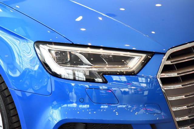 20万以下，最好别碰豪华车？15万起步的车，一对大灯6万6