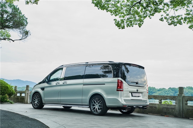 粤港澳大湾区车展，MANSORY迈莎锐MV600誉尊商务车，倾情参展