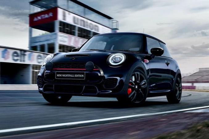 全车黑化设计 MINI JCW夜幕限量版官图抢先看