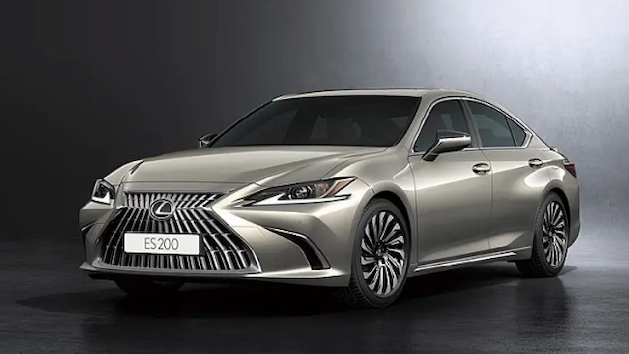 新雷克萨斯ES这次玩大了！外观内饰大变样，动力看齐凯美瑞！