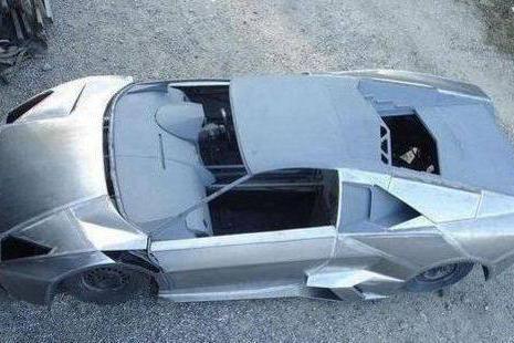 男子买了一辆破车，大家都笑话他，数月后羡慕不已！