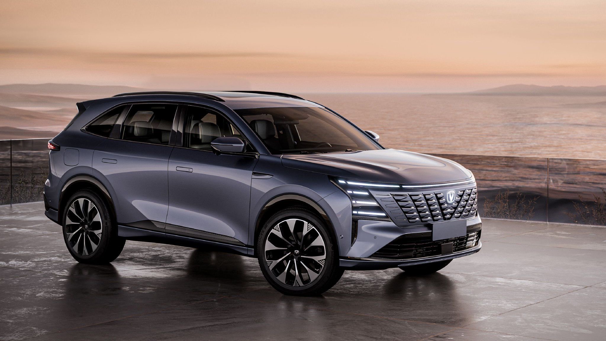 全新一代长安CS75PLUS官图发布，销冠上新谁会颤抖？