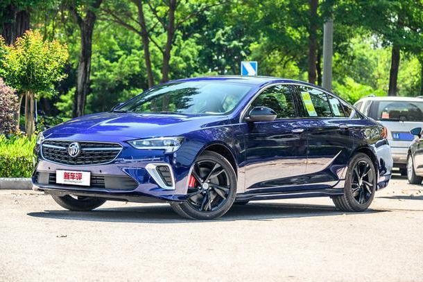 新款君威GS实拍：做一台更均衡更接地气的运动轿车