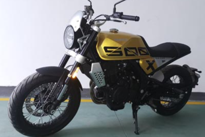 工信部新车公布：复古风加剧 500cc双缸新车是亮点