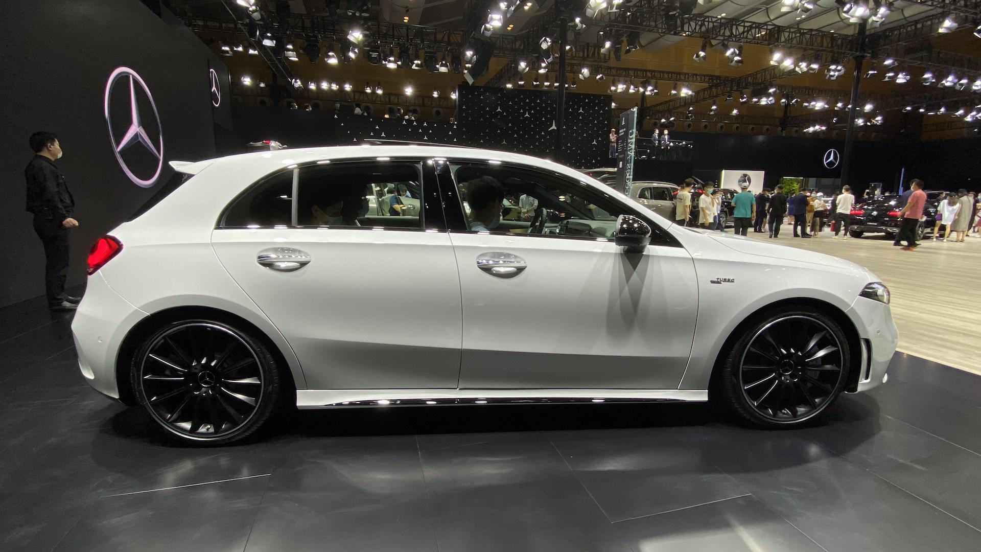 气场强大 全新AMG A 35 4MATIC亮相车展现场 售39.98万元起