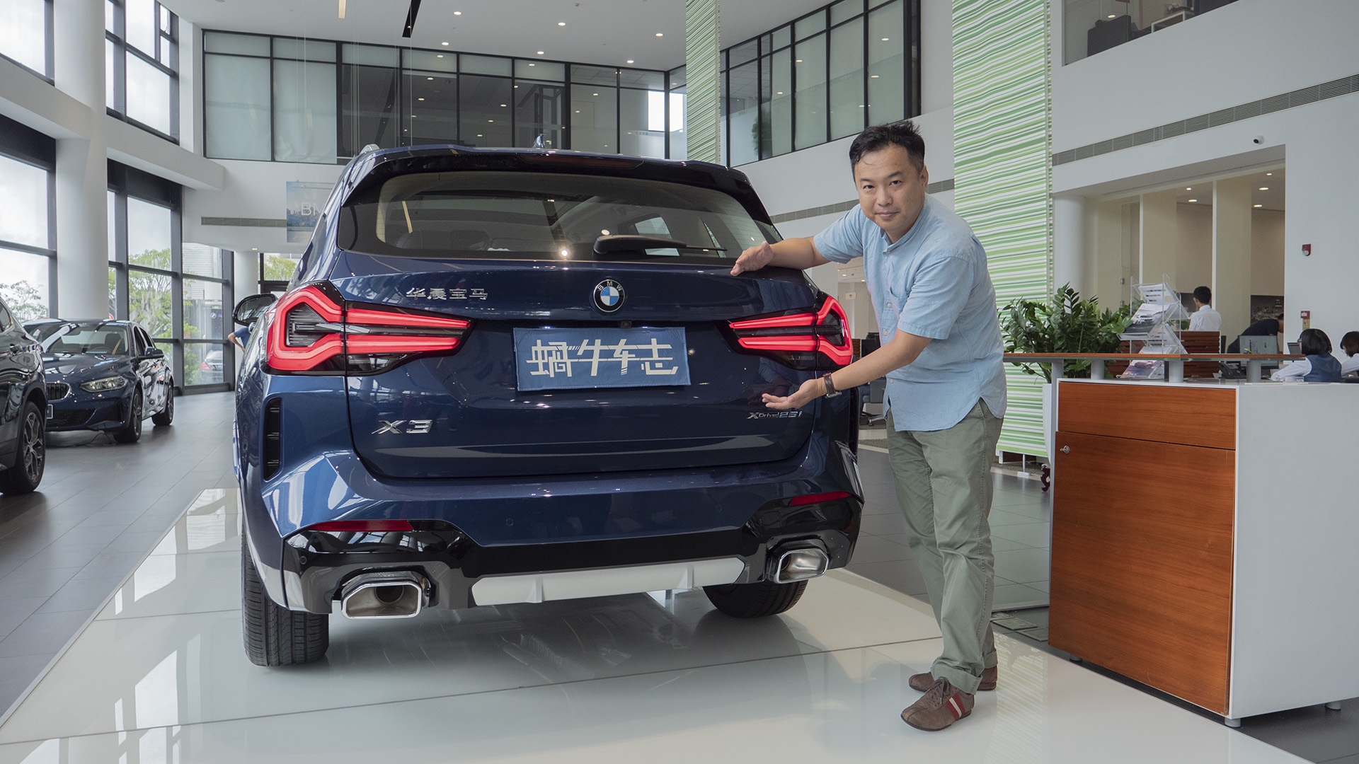 探店全新宝马X3：内饰换大屏，还有曜夜版，能挑战奔驰GLC?