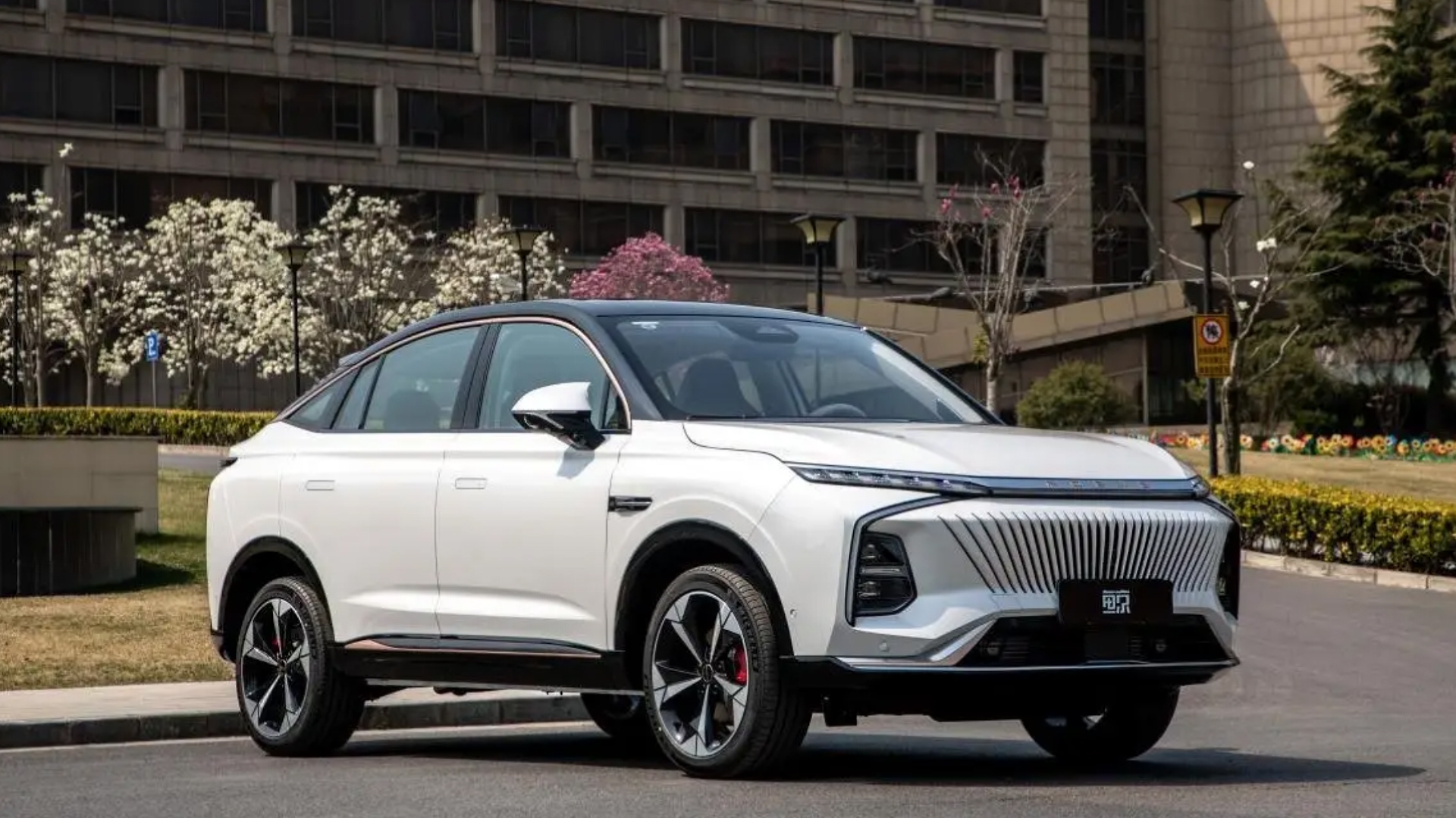 上汽荣威全新SUV车型“鲸”座舱首曝