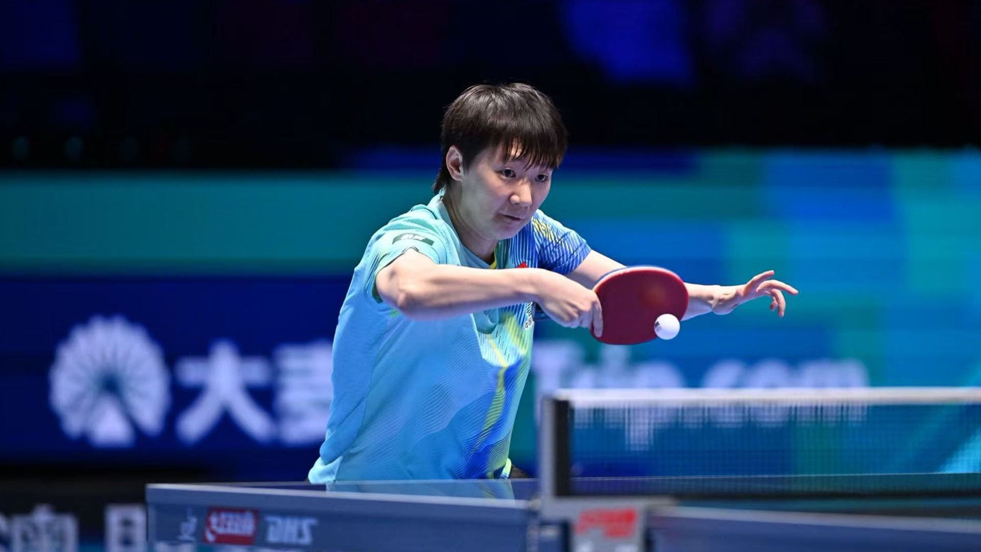 狂轰6-0！澳门单打世界杯王曼昱彻底杀疯了，无解反手快如闪电