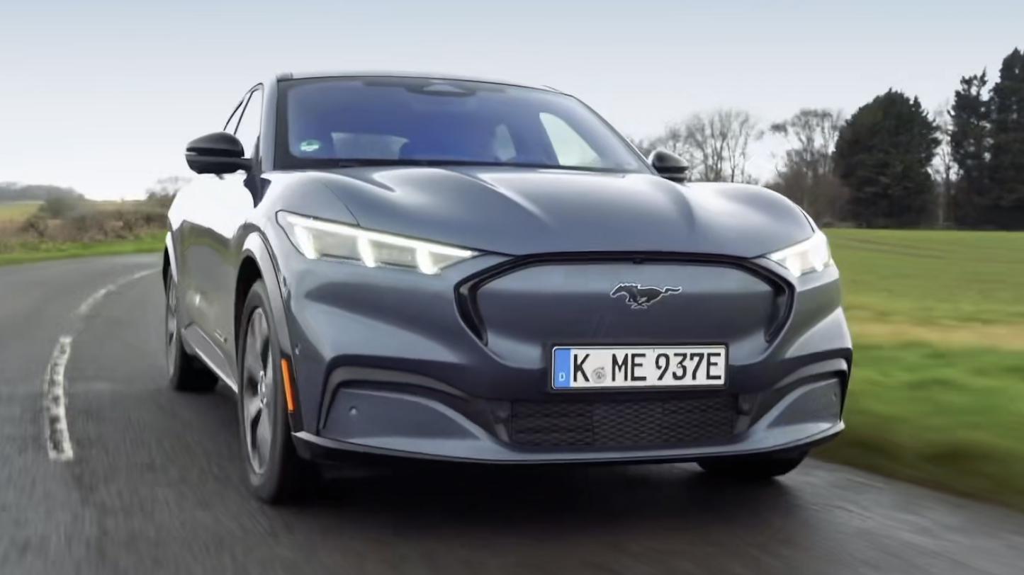 【上海车展】在车展之前，我们静态体验了福特 Mustang Mach-E