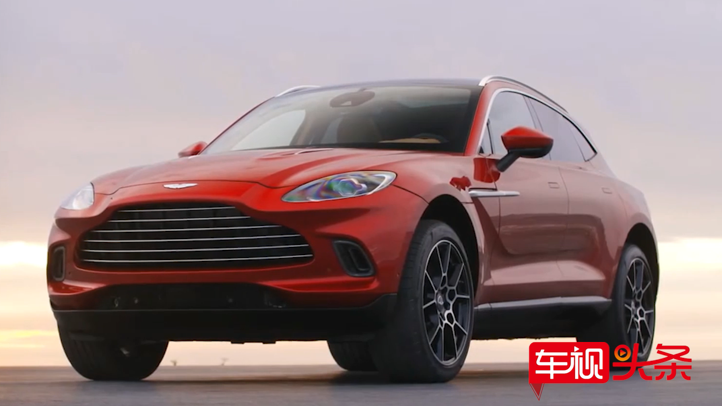 实力捕获芳心！DBX帅气领衔，阿斯顿·马丁全系刷屏粤港澳湾车展