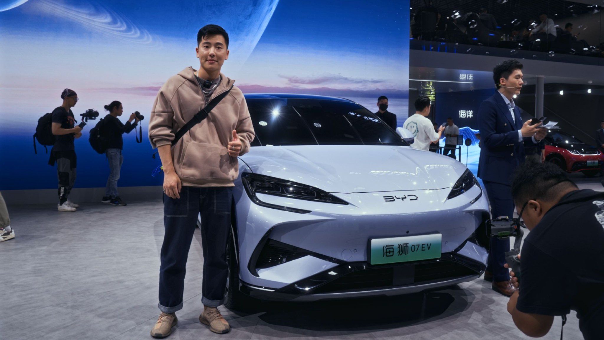 2023广州车展｜预定爆款 比亚迪海狮07 EV首发亮相