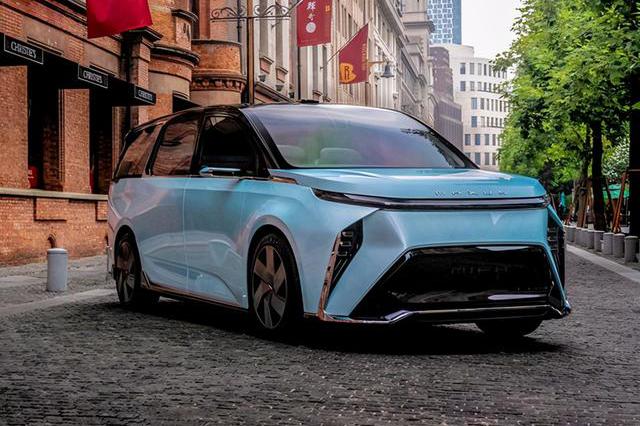 设计前卫，配女王座驾，上汽大通全新MPV即将量产，竞争GL8