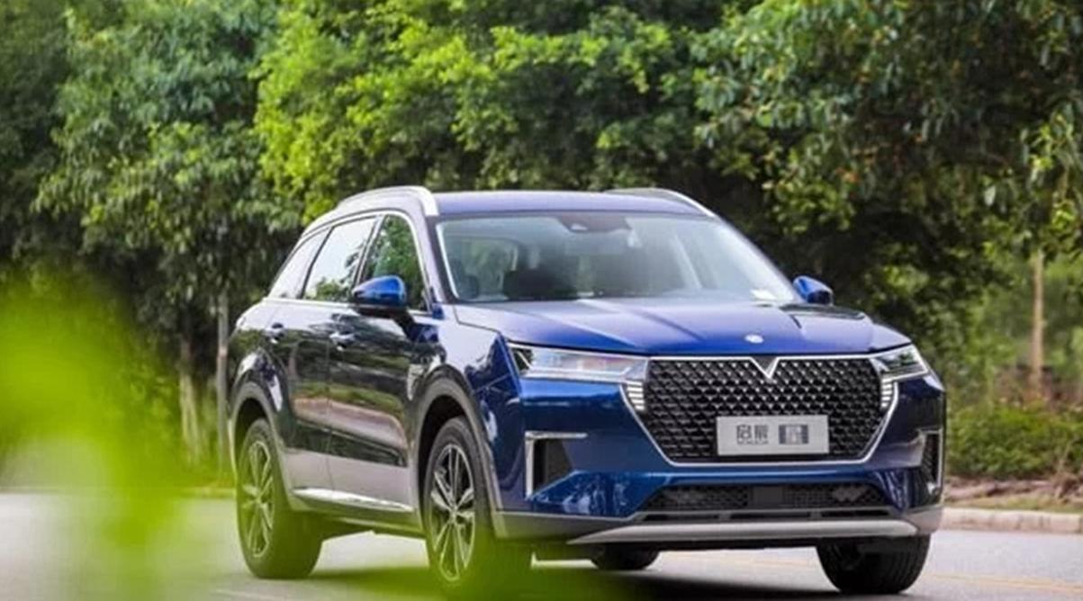 奶爸车新选择！启辰星正式上市，有颜有实力内饰堪比特斯拉