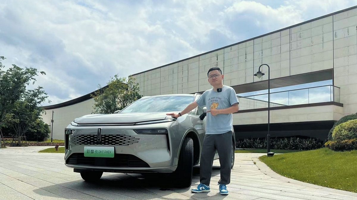 主打大五座的“小蓝山” 新摩卡DHT PHEV剑指理想L7