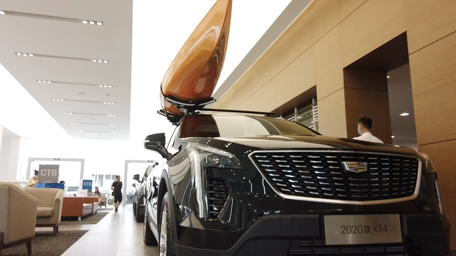 第一人称探店实拍凯迪拉克XT4（外观）