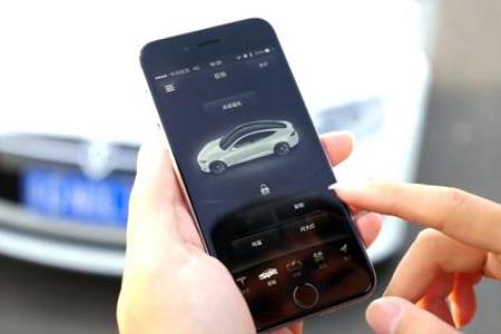 特斯拉被曝App宕机 手机钥匙突然失效 众多车主车外苦等近4小时