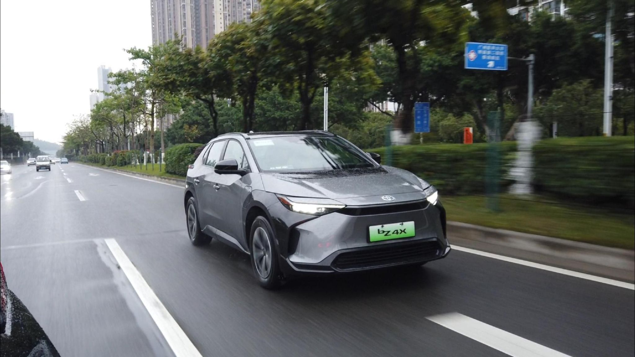 能越野的纯电SUV，续航里程够实在，听说广丰bZ4X很有料？