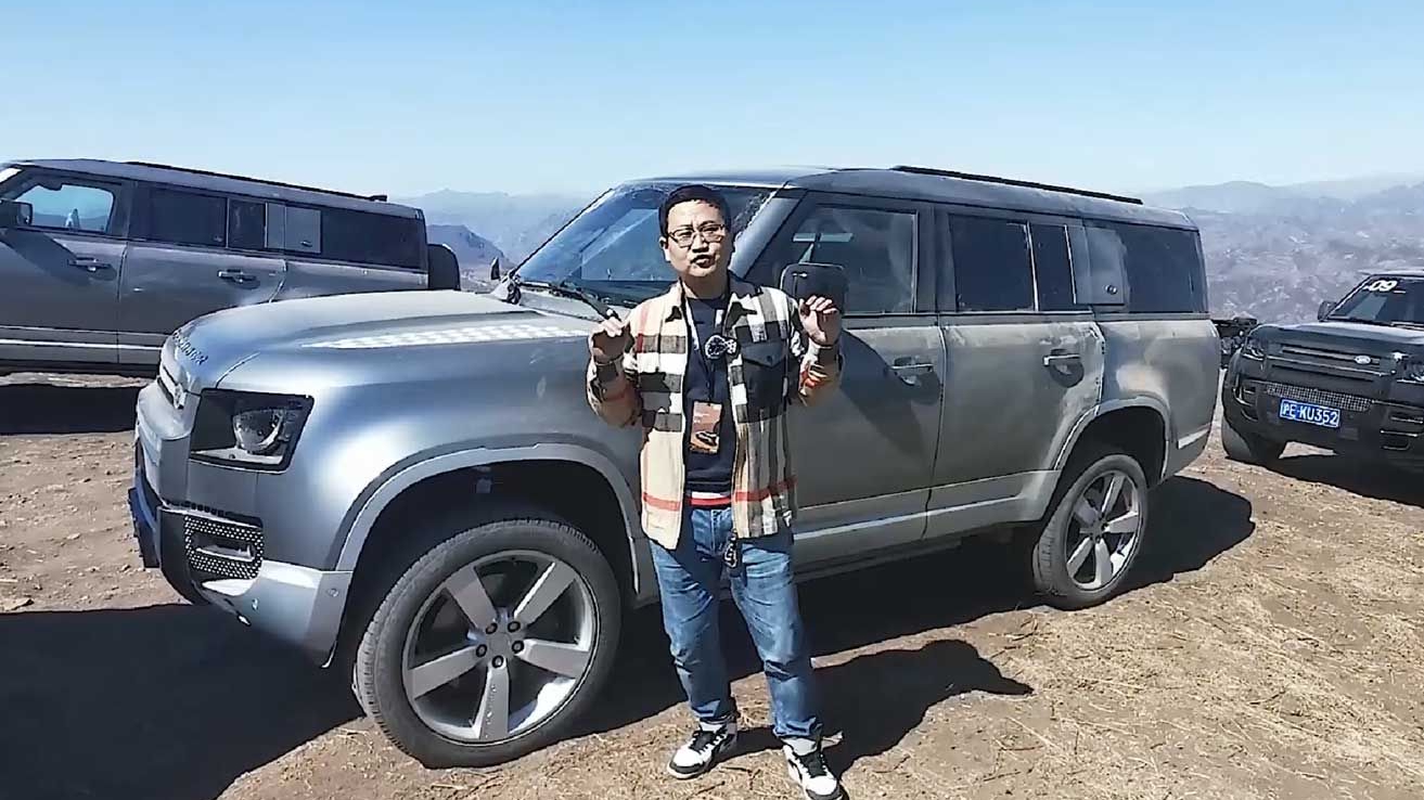 8座硬派大尺寸SUV，全新路虎卫士130有啥硬实力？