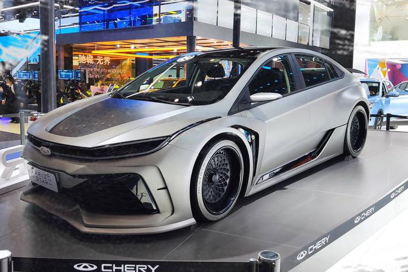 2020成都车展：实拍奇瑞艾瑞泽“星”概念车，早这样该多好