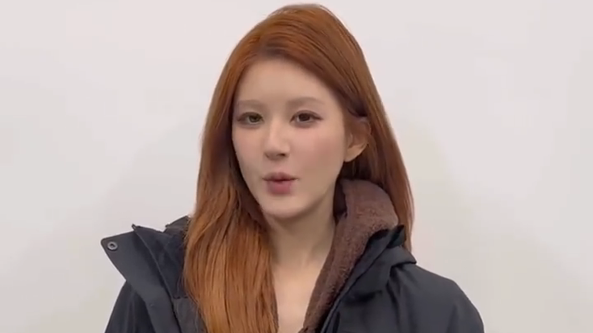 赵露思高调举办生日会，被曝解约成功即将复出，曾黎到场现身支持