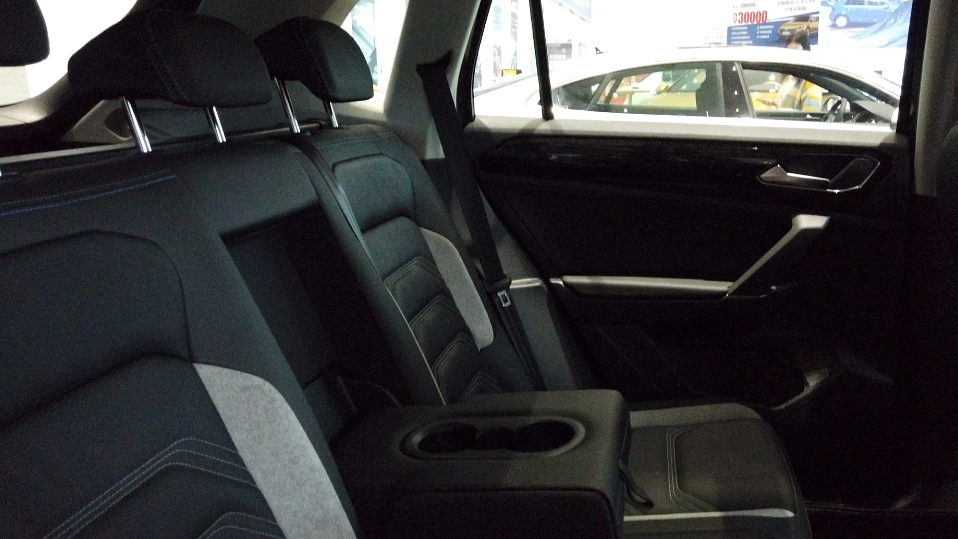 实拍探岳GTE 后排