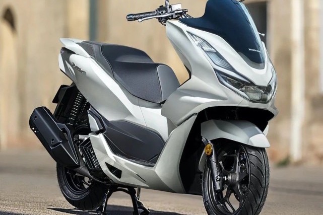 再见两气门！本田PCX160来了 标配牵引力控制系统 前轮ABS