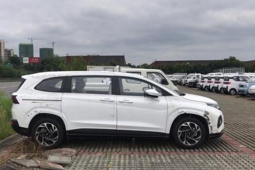 库斯途：抢奥德赛饭碗，现代MPV曝光，双侧滑门，或16万