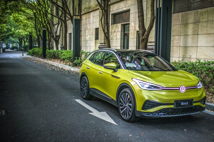 现在新能源车型的热度实在有些高