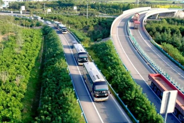 玉柴国六大客动力配套宇通助力三峡低碳旅行