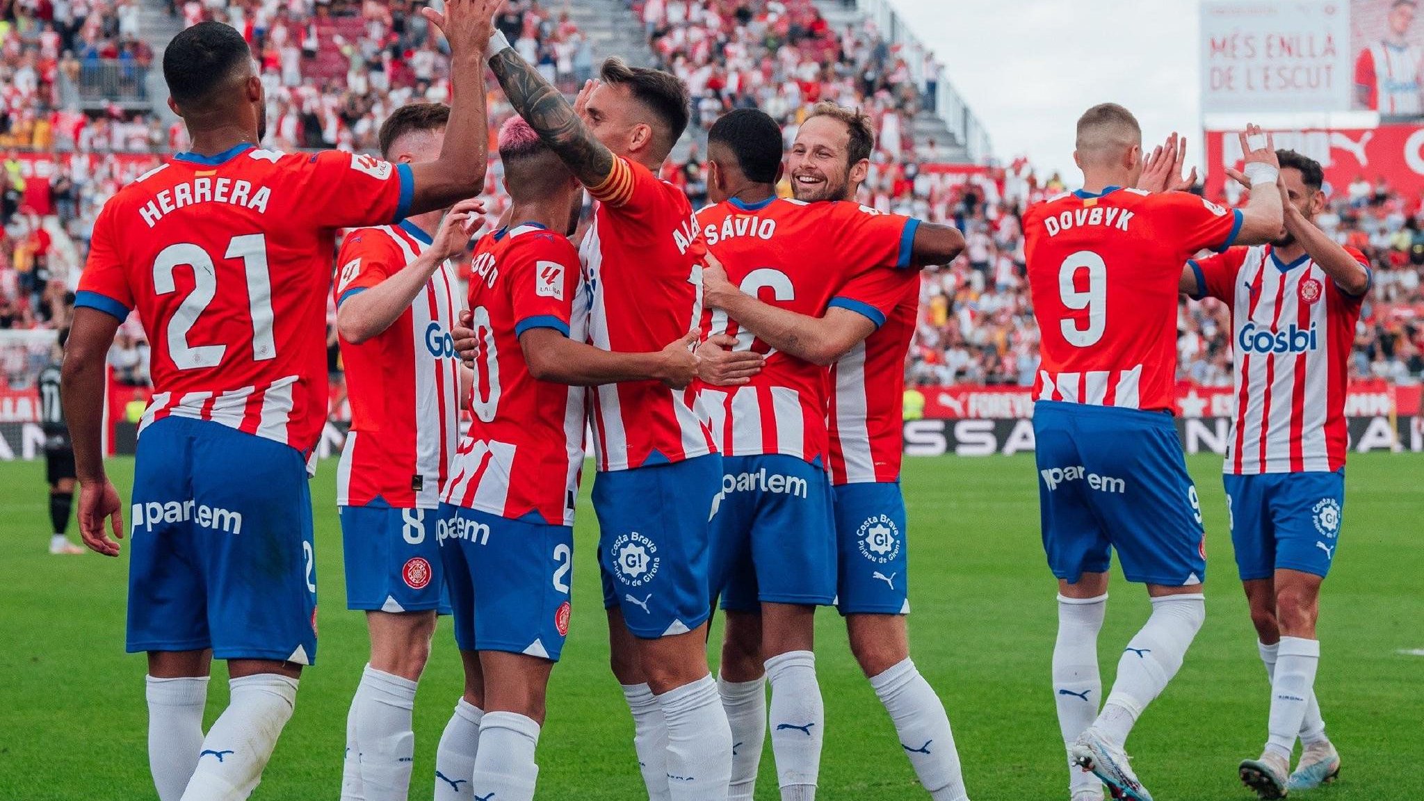 西甲焦点战马德里竞技主场迎战瓦伦西亚两大劲旅争夺关键三分