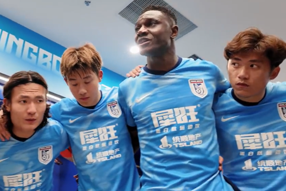 随着申花2-0+英博1-0，中超最新排名：前3只差4分 海港逼近降级区