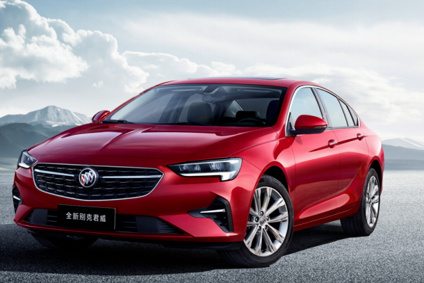 同为1.5T入门款，君威、雅阁谁能满足对中级车质感的期待？