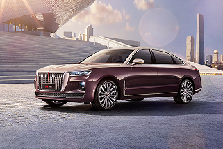 一锤定音：“旗”心战疫，新红旗展现责任担当