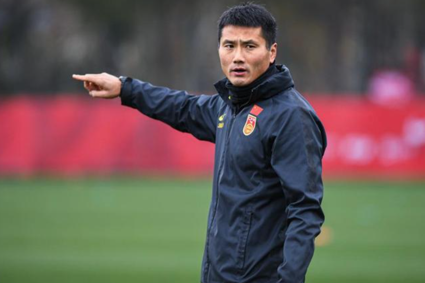 邵佳一选人太大胆了！3任主帅都不敢用的球员，如今被他召进国足|成都蓉城|吕焯毅|闫炳良|成都蓉城足球俱乐部|韦世豪_新浪新闻