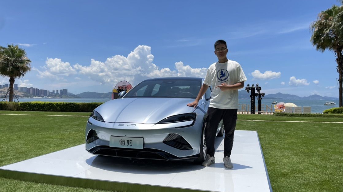 比亚迪海豹实车体验 好看而且黑科技满满！