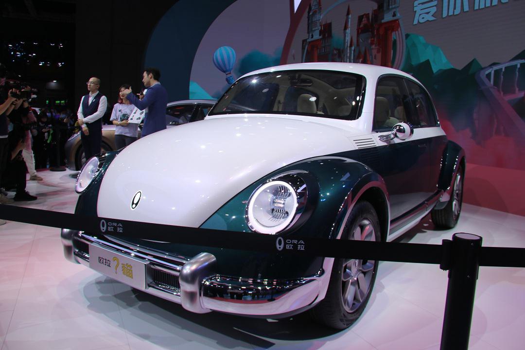 2021上海车展丨优雅复古与动感时尚 欧拉朋克猫/闪电猫首发亮相