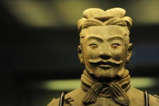 兵马俑为何千人千面,有没有人被封在里面?科学研究解开真相!|秦始皇兵马俑博物馆|秦始皇|活人|陶俑|秦始皇陵_新浪新闻
