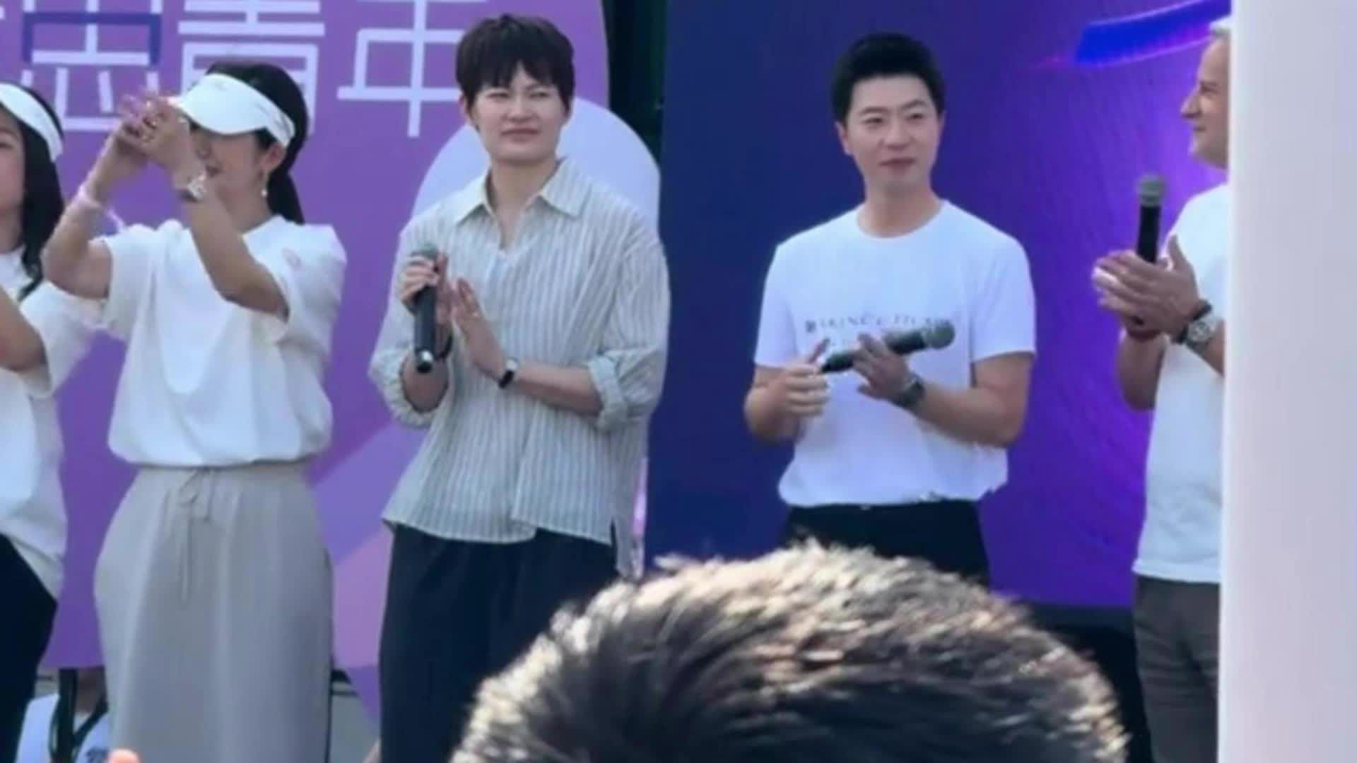梦幻联动！马龙杨力维出席复旦大学活动，两人站一起气场难分高低