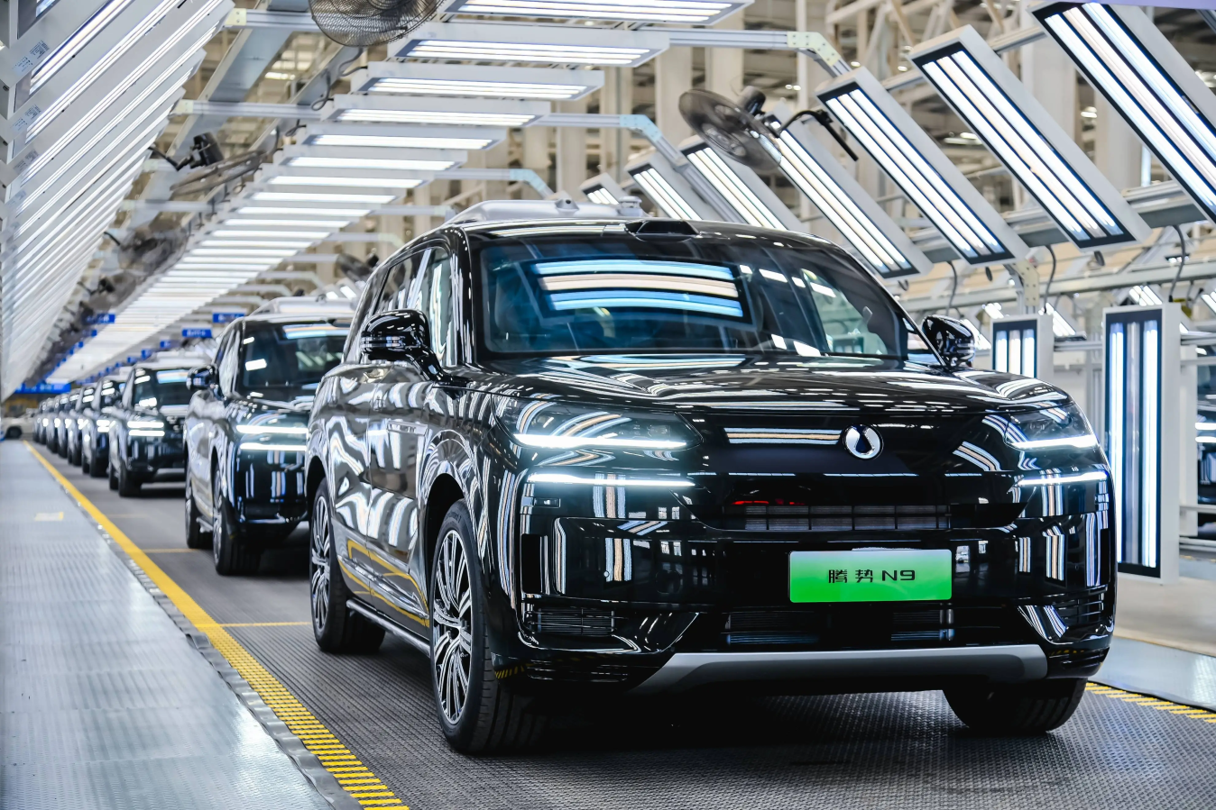 腾势N9拿下安全G+“大满贯”，却卖不过问界M9，还是营销不够！