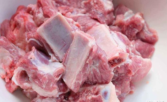 怎样挑选猪肉排骨 7f4a-iwasyeh9529980.jpg