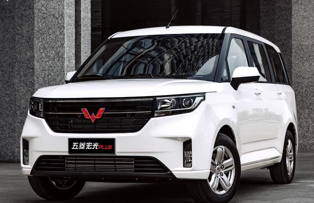 五菱再现神车！提速10s比嘉际漂亮十倍，轴距2800mm+1.5T